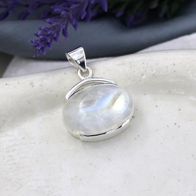 Handmade Oval Shape 925 Silver Handamde Pendant Girls Jewelry | Akrati Jewels Inc