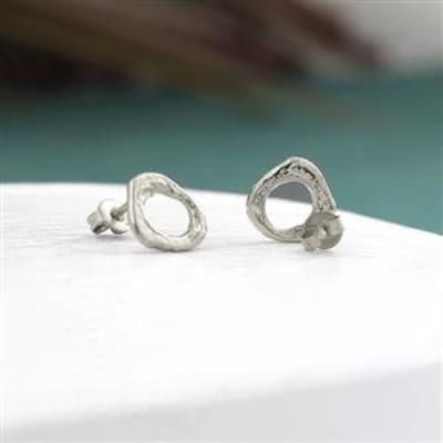 Minimalist Organic Circle 925 Silver Textured Stud Earrings Fine Jewelry Distrinutor | Akrati Jewels Inc