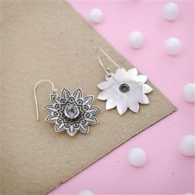 Floral Design Blue Topaz Sterling Silver Earring | Akrati Jewels Inc