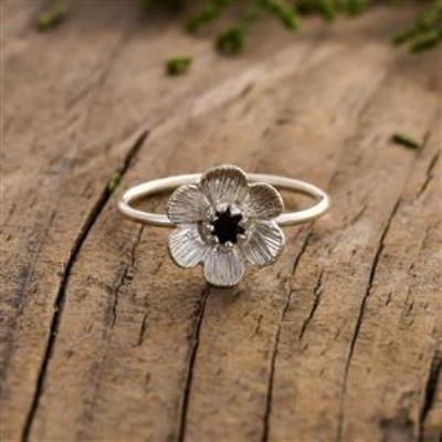 Flower Look Sterling Silver Black Onyx Ring | Akrati Jewels Inc