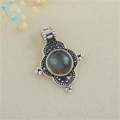 oxidized 925 sterling silver natural labradorite pendant necklace | Akrati Jewels Inc
