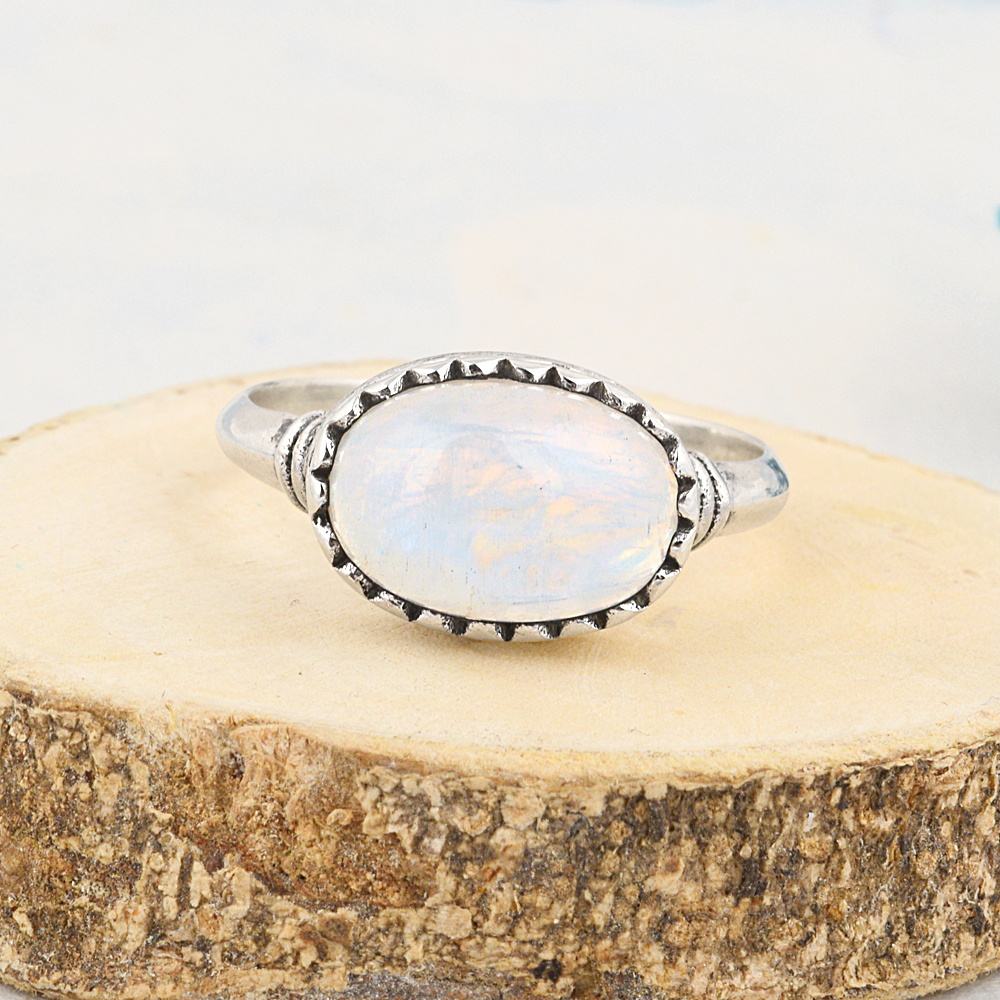 Oval Cab Natural Rainbow Moonstone 925 Sterling Silver Ring