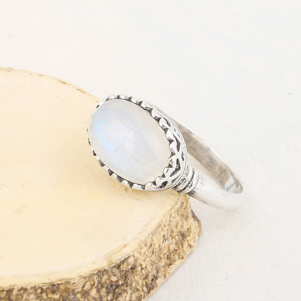 Oval Cab Natural Rainbow Moonstone 925 Sterling Silver Ring